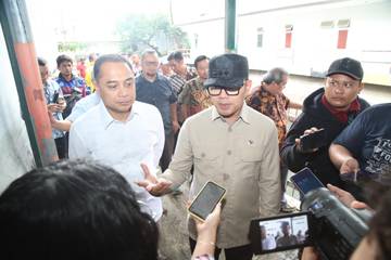 Wamendagri: Pompa Air Surabaya Solusi Banjir Kota 