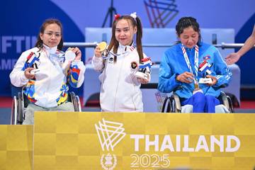 Eliana, dari Buruh Cuci Menjelma Juara Angkat Berat ASEAN Para Games