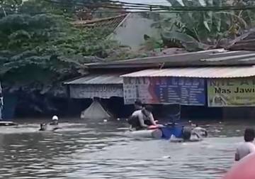 Banjir Tangerang, Empat Anak Tenggelam, Dua Korban Meninggal