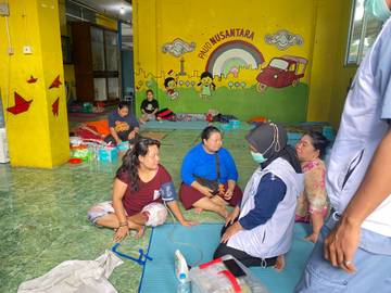 Keteguhan yang Tak Tenggelam di Karet Tengsin
