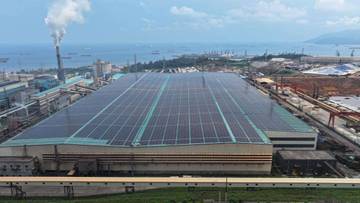 PT DSI Bangun PLTS Atap di IMIP, Dorong Transisi Energi Industri 