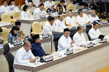 Menteri ATR/BPN Bahas Kawasan Tanah Hutan Bersama DPR