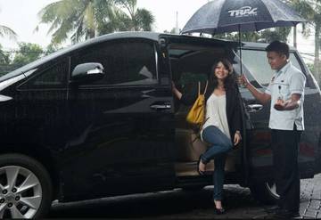 Rental Mobil Plus Driver Solusi Cerdas Perjalanan Bisnis Tanpa Rasa Lelah