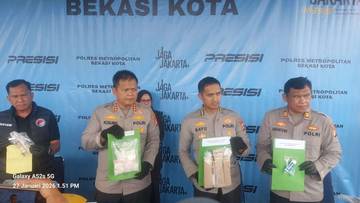 Polres Bekasi Ringkus Tiga Pengedar Ganja dan Sabu
