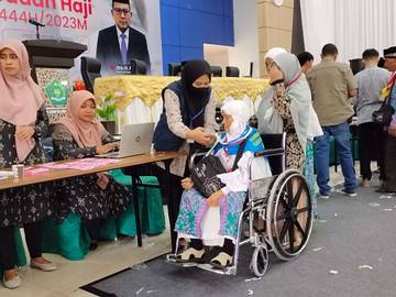 DPR Ingatkan Pengawasan Khusus Jemaah Haji Berisiko Tinggi
