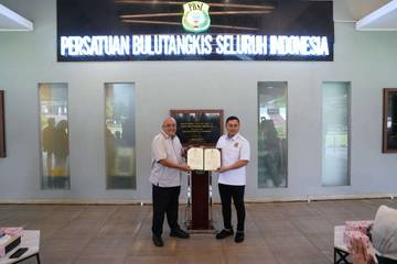 Kemenpora Serah Terima Alat Kebugaran dan 'Sport Science' kepada PBSI