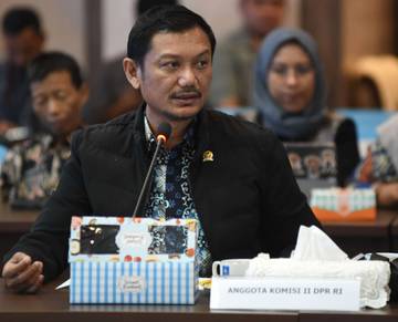 Camat Main Judol Pakai KKPD, DPR: Pelanggaran Serius 