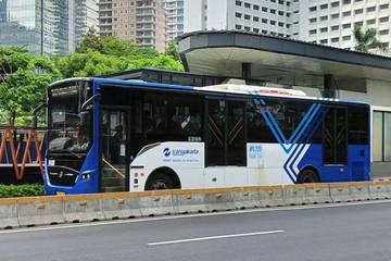 Simak Daftar Peralihan Rute Transjakarta Akibat Banjir