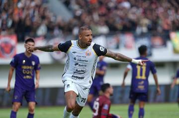Bobol Pertahanan Persita, Persija Raih Poin Penuh