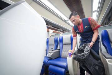 KAI Services Pastikan Kebersihan Fasilitas Kereta