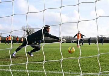 Tandang ke Leeds, Arsenal Target Pertahankan Puncak Klasemen