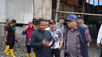 Wamen PKP Cek Penataan Kampung Nelayan Muara Angke