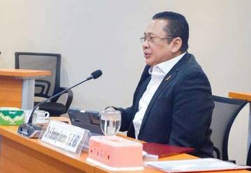 DPR Nilai Pasar Keuangan Indonesia Sensitif Sinyal Dunia