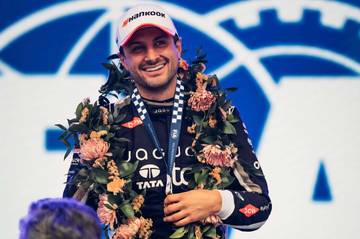 Finis Pertama, Mitch Evans Raih Juara Miami E-Prix