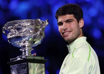 Tundukkan Djokovic, Alcaraz Raih Gelar Australian Open Perdana