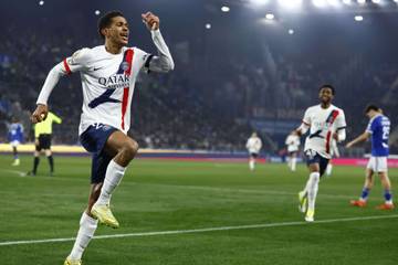 PSG Kembali Puncaki Ligue 1 usai Kandaskan Strasbourg