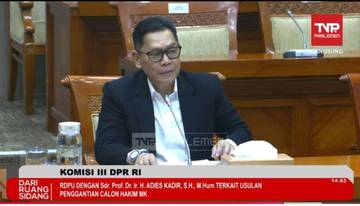 Profil Calon Hakim MK Adies Kadir