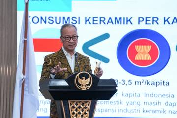 Menperin Proyeksikan Industri Keramik Menembus Jajaran Produsen Dunia