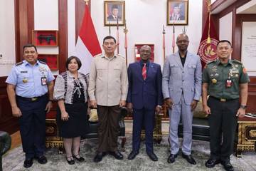 Menhan Terima Kunjungan Dubes Republik Rwanda