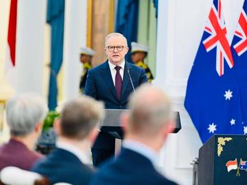 Australian PM Albanese Thanks Indonesia for 250,000 Tons of Urea Exports
