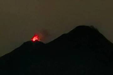 Gemuruh Gunung Karangetang Terdengar hingga Pos PGA