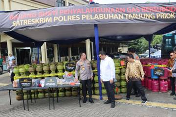 Polres Pelabuhan Tanjung Priok Bongkar Sindikat Gas Oplosan