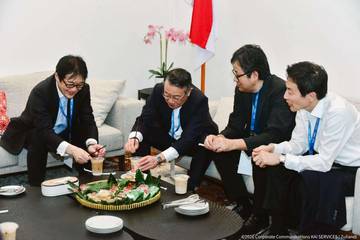 Kue Tradisional Indonesia Pikat Lidah Delegasi APEC di Museum Nasional