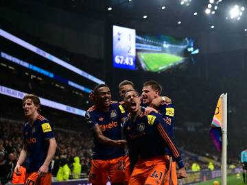 Newcastle Raih Kemenangan Penting di Tottenham