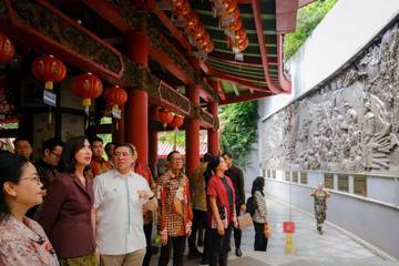 Menpar Cek Kesiapan Destinasi Sambut Imlek 2577