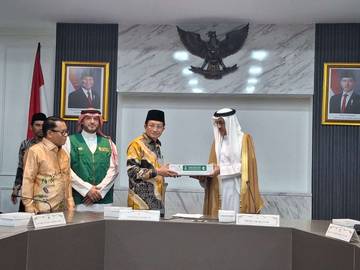 Arab Saudi Hibahkan 100 Ton Kurma untuk Indonesia 