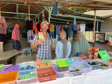 Turis Australia Kunjungi Serasan, Kagumi Keindahan Alam dan Budaya