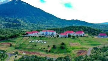 Keindahan Kantor Bupati Natuna dengan Panorama Alam yang Menawan