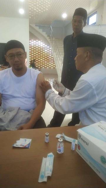 CJH Natuna Jalani Vaksinasi Meningitis dan Polio