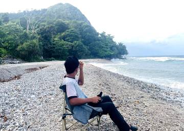 Pantai Teluk Depeh Natuna, Destinasi Ideal Berkemping