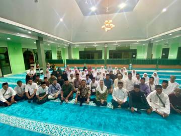 Bupati Natuna Temui 57 JCH di Asrama Haji Batam