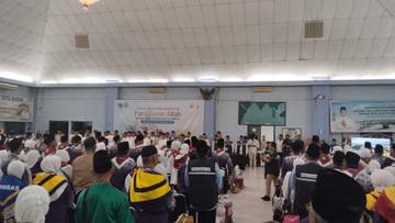 Sebanyak 42 Jemaah Haji Natuna Diberangkatkan dari Embarkasi Batam
