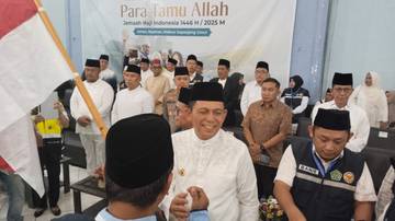 Sebanyak 42 JCH Natuna Dilepas Gubernur Ansar Ahmad di Batam