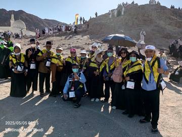 Jemaah Haji Natuna Lakukan Ziarah Sejarah di Madinah