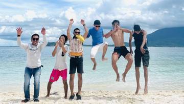 Manfaat Liburan ke Pantai Bersama Teman