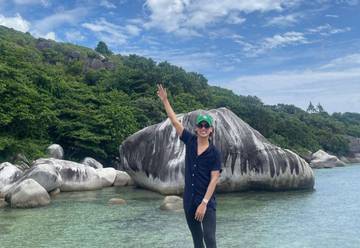 Selebgram Seruni Abadikan Momen Indah  di Senubing Natuna 
