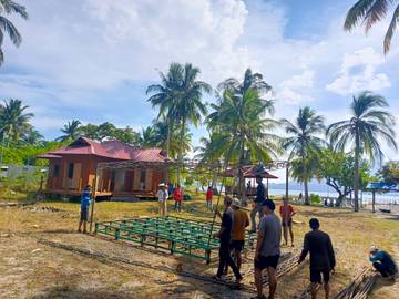 Gotong Royong Persiapan Festival Pulau Senua
