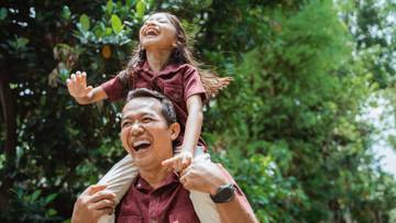 Bermain dengan Ayah Membuat Anak Lebih Tangguh