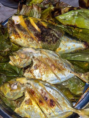 Resep Ikan Bakar Bumbu Kuning Daun Kunyit