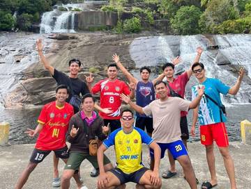 Menikmati Segarnya Air Terjun Temburun Anambas