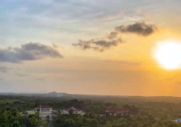 Menikmati Sunset Di Bukit Arai Natuna