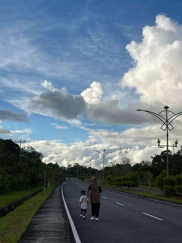 Jalan Kaki vs Lari? Lebih Sehat Mana?