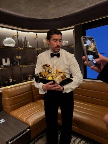 Album Spanyol Bad Bunny Menang AOTY Grammy 2026