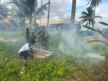 Babinsa Kadur Gotong Royong TPU
