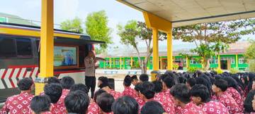 Sat Binmas Edukasi Anti Bullying Siswa