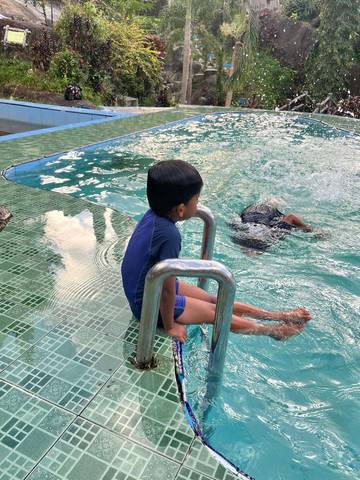 Manfaat Renang untuk Anak yang Sayang Dilewatkan